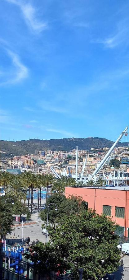 Ad Un Passo Dall'Acquario In Zona Expo Genua Exterior foto