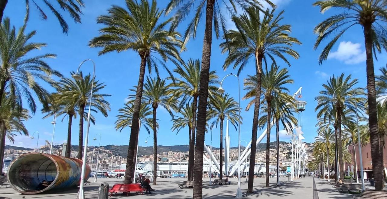 Ad Un Passo Dall'Acquario In Zona Expo Genua Exterior foto
