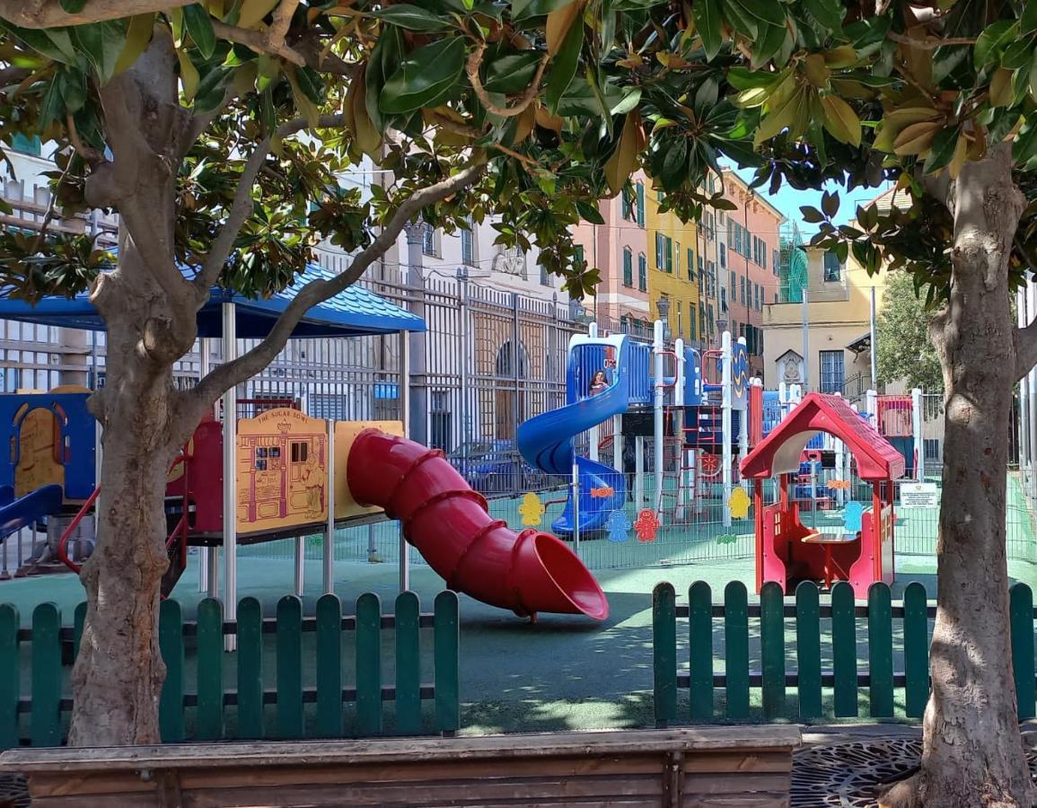 Ad Un Passo Dall'Acquario In Zona Expo Genua Exterior foto